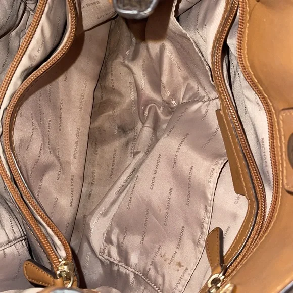 FREE SHIPPING!! Michael Kors large jet set chain strap bag - Picture 5 of 6